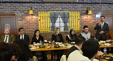 Sarıibrahim ve Çalışkan Gençlerle Kahvaltıda Buluştu