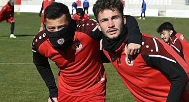 Karaman FK-Iğdır FK maçının hazırlıklarını sürdürüyor