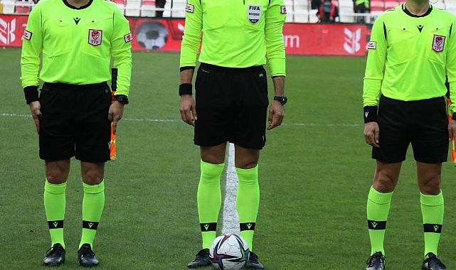 Karaman Gençlerbirliği - Adana FK maçının hakemleri belli oldu