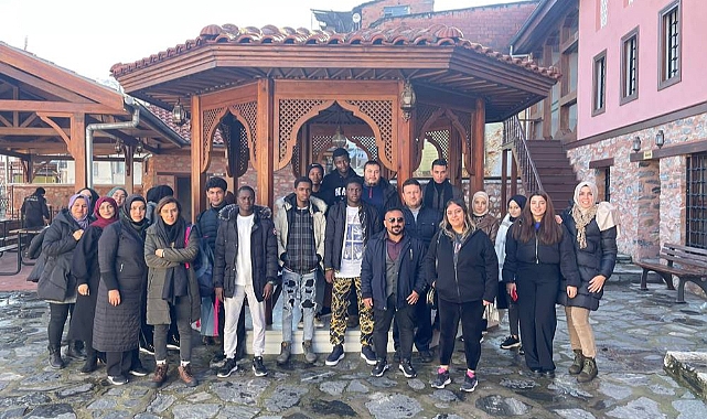 Karaman Kent Konseyi Gençlik Meclisi Bursa'yı gezdi