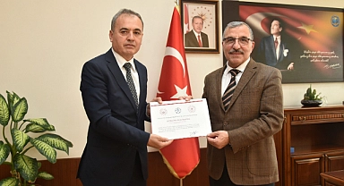 KMÜ Kütüphanesi'ne Erişilebilirlik Belgesi verildi