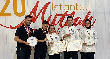 KMÜ'lü öğretim elemanları ve öğrencileri İstanbul'dan madalyalarla dönüyor