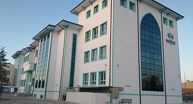 Öğrenci, Öğretmen ve Velilerin Karma Resim Sergisi