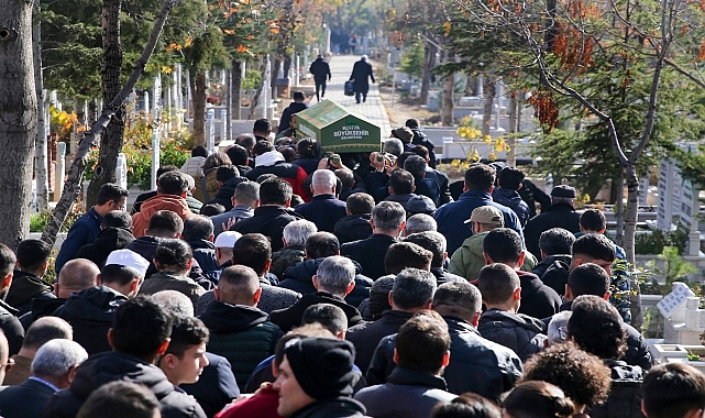 Trafik kazasında ağır yaralanan çocuk hastanede öldü