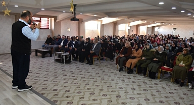 Vakti Kuşanmak Projesiyle Öğrenciler, İlahiyatçı Yazar Ahmet Bulut ile Buluştu