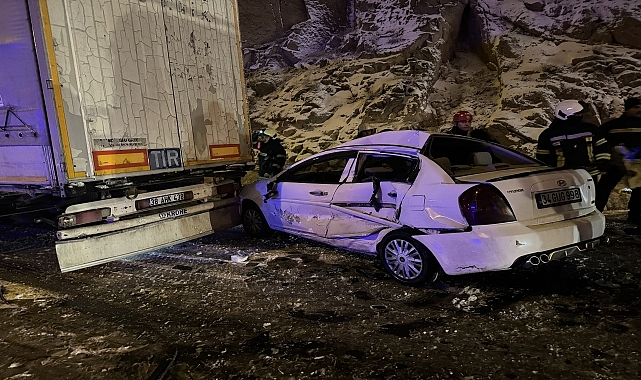 8 aracın karıştığı zincirleme trafik kazasında 5 kişi yaralandı