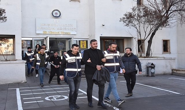 Dolandırıcılık operasyonunda 5 şüpheli yakalandı
