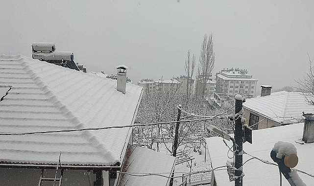 Ermenek merkezde kar kalınlığı 10 Santimi geçti
