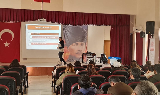 Ermenek’teki Öğretmenlere Proje Hazırlama Semineri Düzenledi