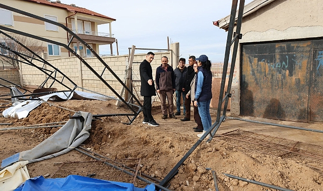 Fırtına Kazımkarabekir'de Hasara Yol Açtı