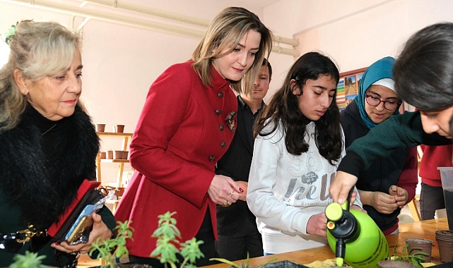 Hatice Sarıibrahim Özel eğitim Gören Öğrencilere Özel İlgi