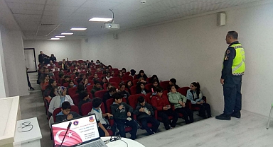 Jandarma'dan Öğrencilere Trafik Eğitimi