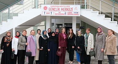 Kadınlarımız Huzur Derslerinde Buluşuyor