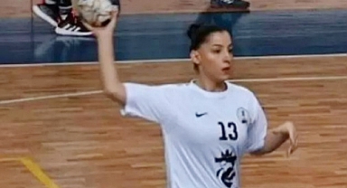 Kaptan gol kraliçeliğine koşuyor