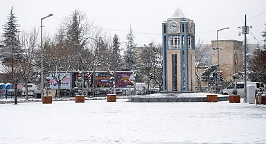 Meteoroloji'nin tahmini tutarsa Çarşamba Karaman'a Kar Geliyor