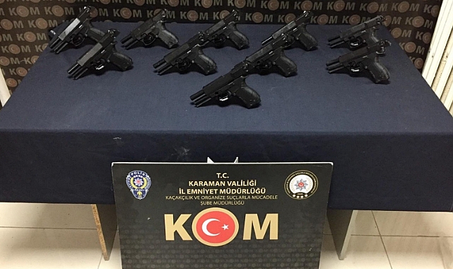 Karaman'da bir araçta ruhsatsız 10 tabanca ele geçirildi