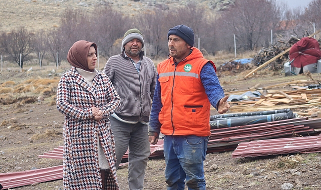 Karaman'da fırtına etkili oldu, ağılda hasar oluştu