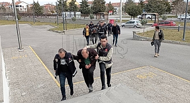 Karaman'da silah kaçakçılığı operasyonunda 4 kişi tutuklandı