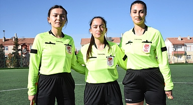 Karaman'daki kadın futbol hakemlerinin hedefi Süper Lig'de görev almak