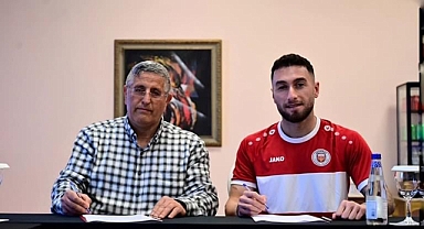 Karaman FK forvetini buldu