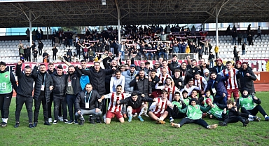 Kırmızı grupta ikinci yarının ilk maçı oynandı