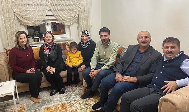 Sarıibrahim çifti Yıldırım ailesinin evine misafir oldu