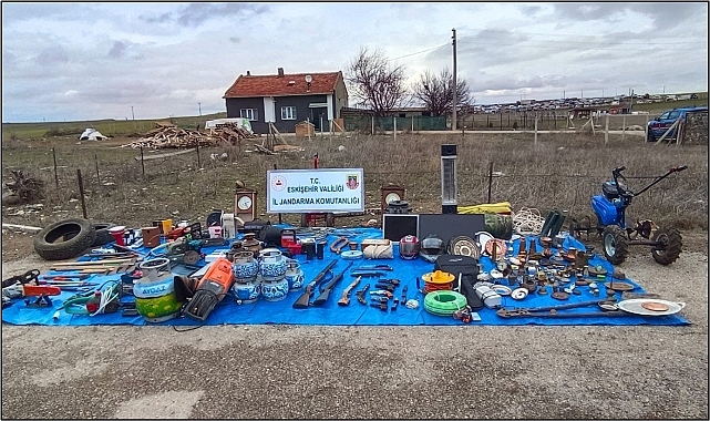 9 evden hırsızlık olaylarının şüphelisi 2 kişi tutuklandı