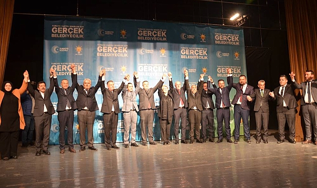 AK Parti İlçe ve Belde Adaylarını Tanıttı
