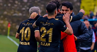 Amedspor Maç Fazlasıyla Liderlik Koltuğuna Oturdu