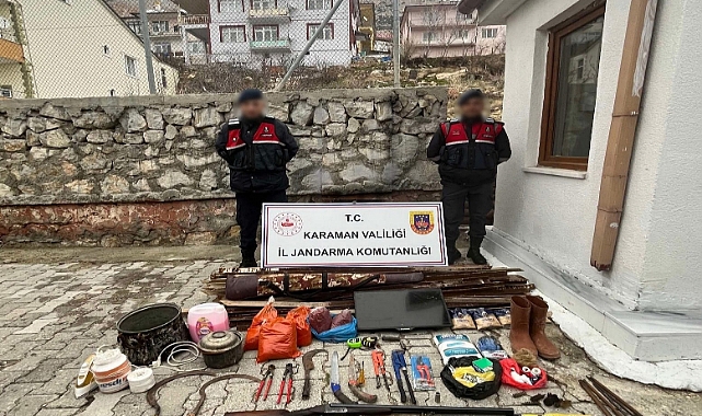 Anamur'dan Çaldıklarını Karaman'da Satmak İçin Yola Çıkan Hırsızlar Jandarma Engeline Takıldı