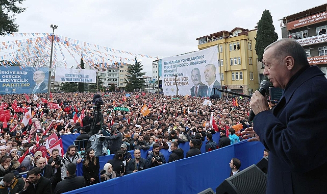 Erdoğan: Emeklilerimizin bayram ikramiyesini 3 bin liraya yükselteceğiz