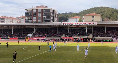 Haftanın derbisinin kazananı olmadı: GMG Kastamonuspor 1-Iğdır FK 1