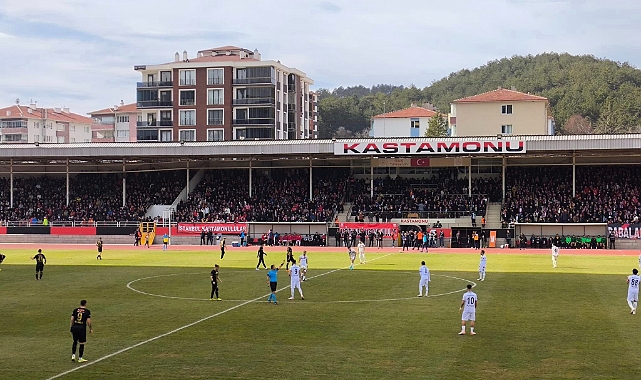 Haftanın derbisinin kazananı olmadı: GMG Kastamonuspor 1-Iğdır FK 1