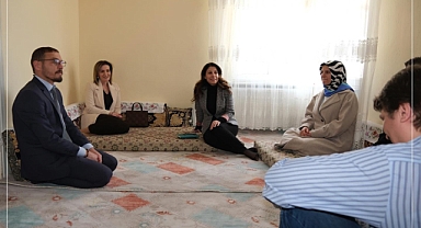 Hatice Sarıibrahim Hanımefendi Hane Ziyaretlerini Sürdürüyor