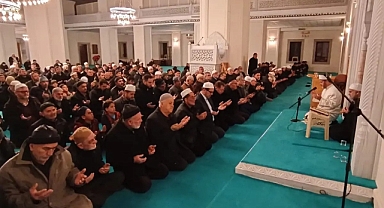 Karaman'da deprem şehitleri yıldönümünde anıldı