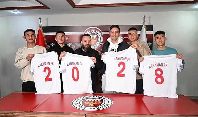 Karaman FK altyapısından yetişen 4 futbolcu profesyonelliğe adım attı