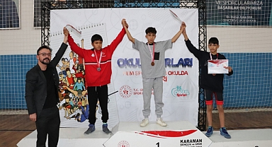 Okul Sporları Güreş Grup Müsabakaları Serbest Stilde Madalyalar Sahiplerini Buldu