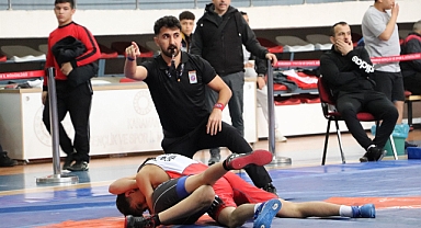 Okul Sporları Yıldızlar Güreş Grup Müsabakalarında Heyecan Başladı