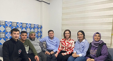 Sarıibrahim çifti depremzede ailenin misafiri oldu