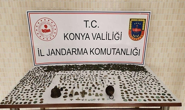 Tarihi eser kaçakçılığı yaptıkları iddiasıyla 3 zanlı yakalandı