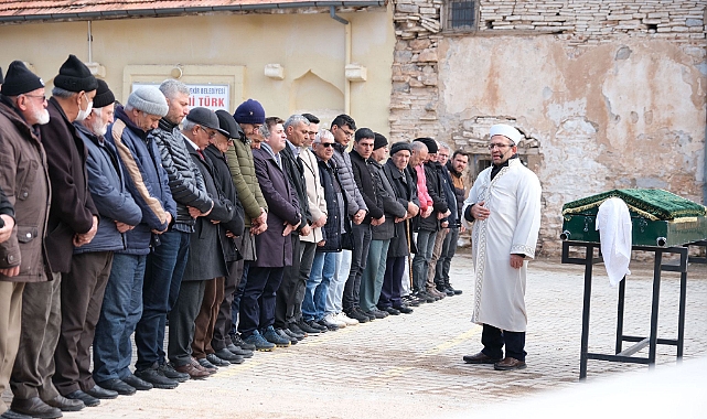 Vali H. Engin Sarıibrahim  Hatice Kılbasanlı'nın Cenaze Namazına Katıldı