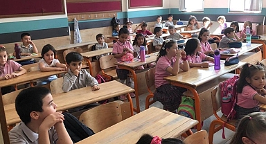 1 Nisan'da okullar tatil