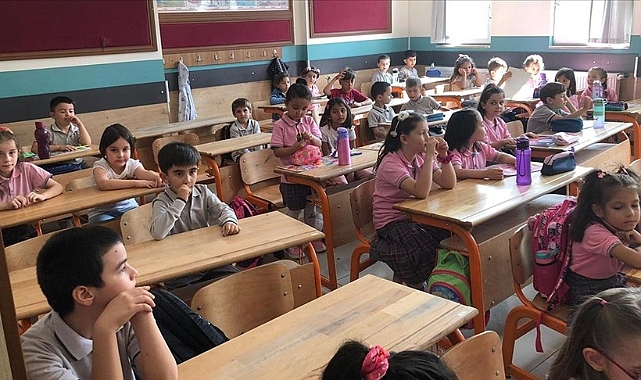 1 Nisan'da okullar tatil