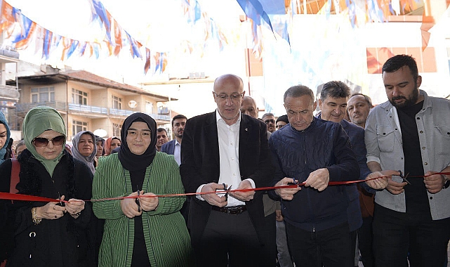 AK Parti, Seçim Bürosu Açarak Seçim Çalışmalarını Hızlandırdı