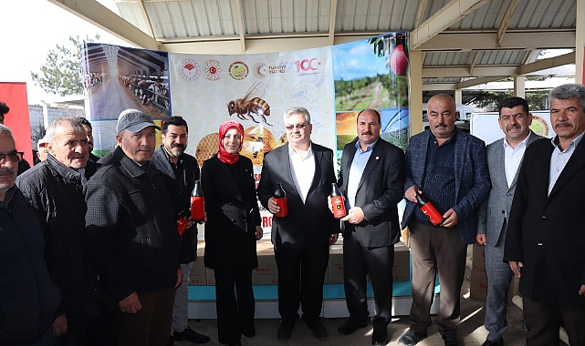 Arıcılara Beslenme Sıvısı Desteği verildi