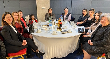 Eğitim-İş Karaman Şubesi'nden 8 Mart Dünya Kadınlar Günü Buluşması