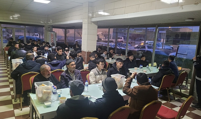 Karaman'da genç hafızlar iftarda buluştu