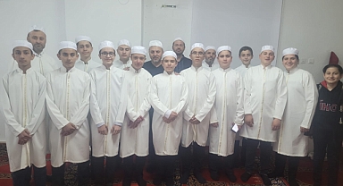 Karaman'da genç hafızlar tarih yazıyor 