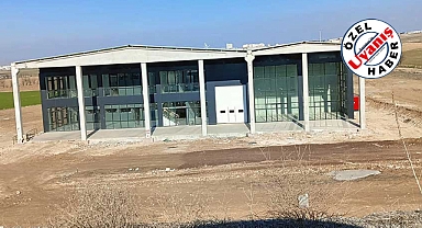 Karaman Elma Borsası Binası'nın Yapımı Tamamlandı! Sırada Elma Sınıflandırma Tesis Var!