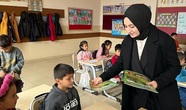 Kaymakam Kütük Fidan Dağıtımına Katıldı